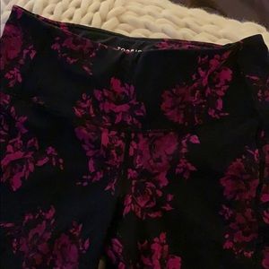 Torrid brand workout Capri leggings